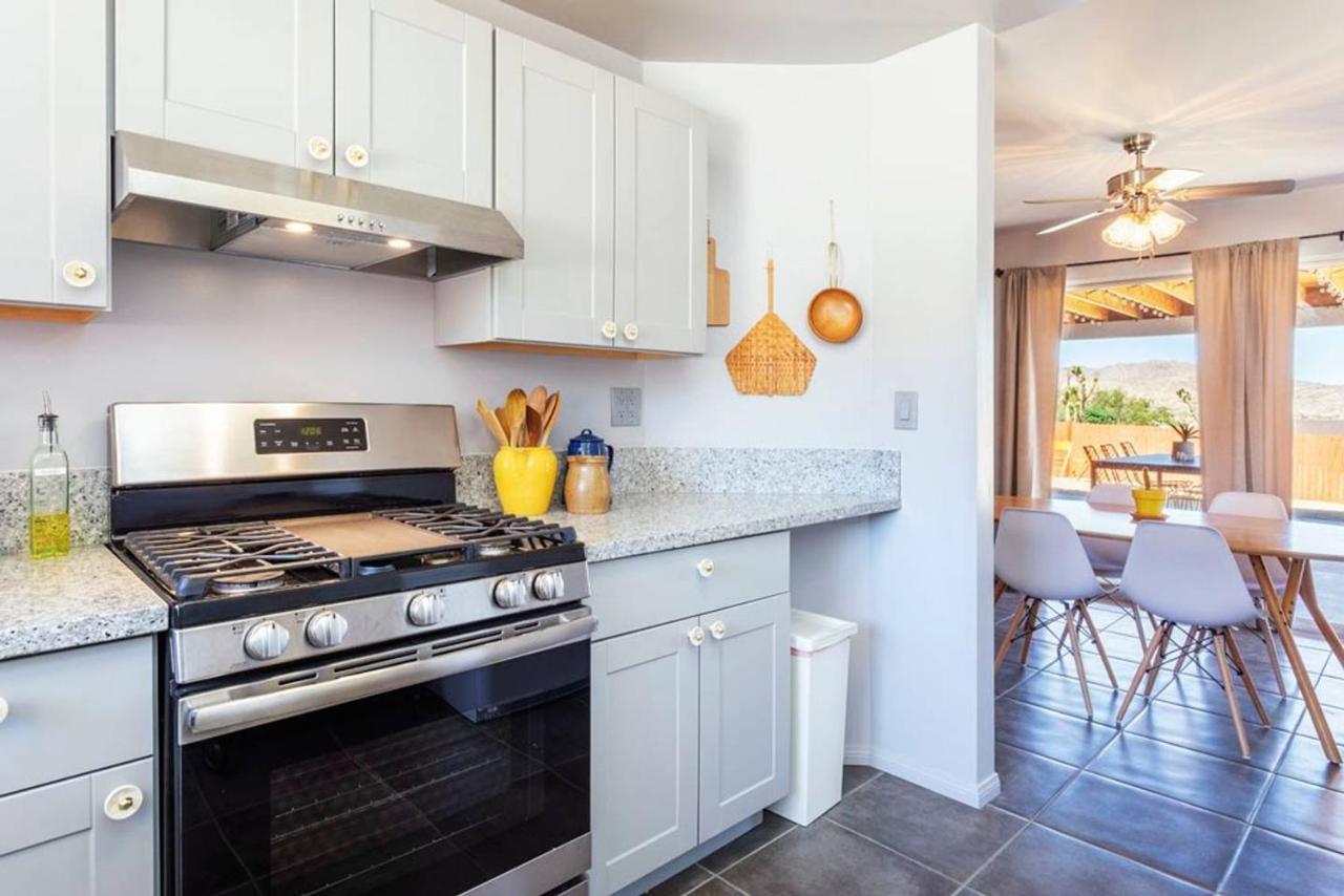 Made In The Shade - Central, Hot Tub, Ac, Sleeps 8 Vila Joshua Tree Exterior foto